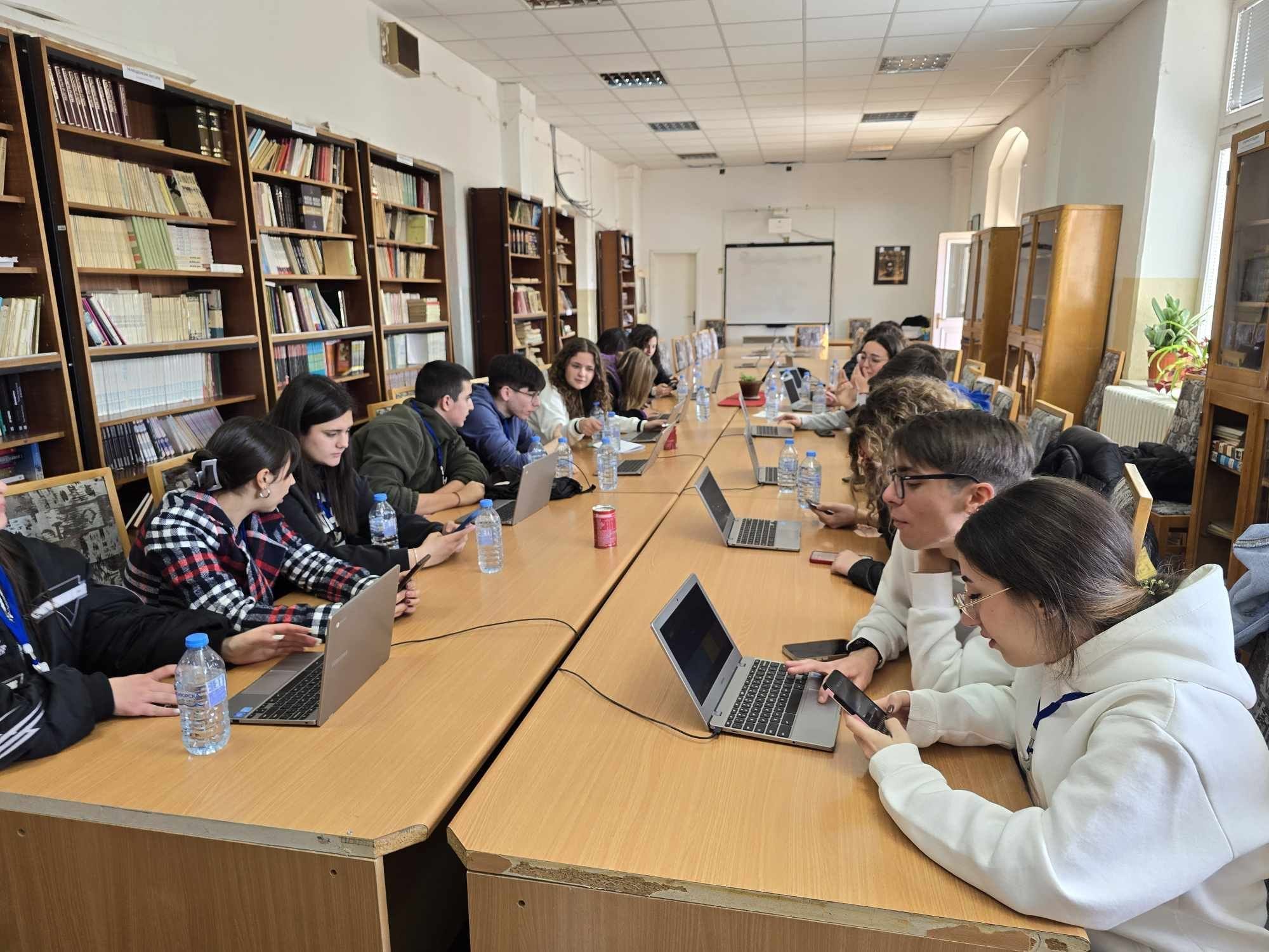 Еразмус+ KA210 – Да ги надминеме различностите преку театар (Мобилност Охрид) - слика 1